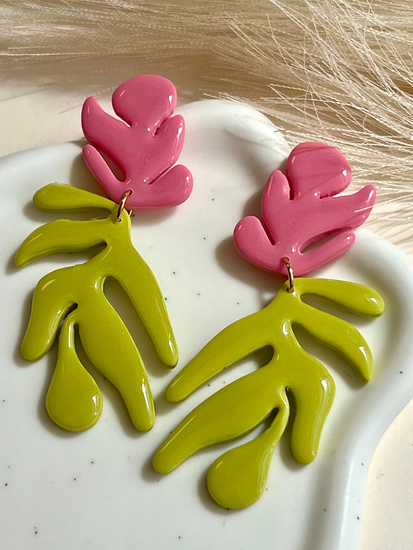 Coral rosa y pistacho