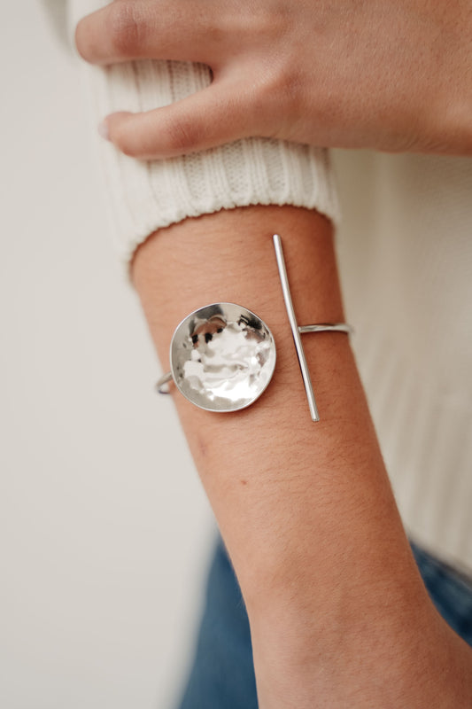 Brazalete Elara plateado