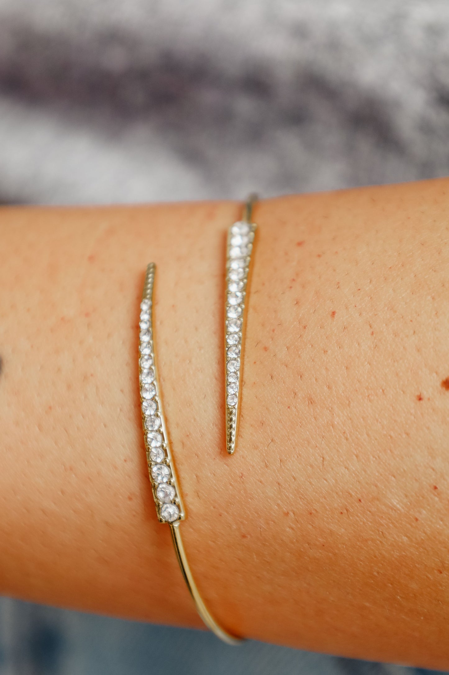 Brazalete Lúmina dorado