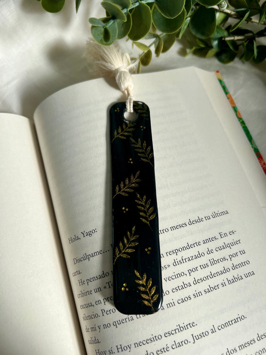 Marcapáginas floral negro