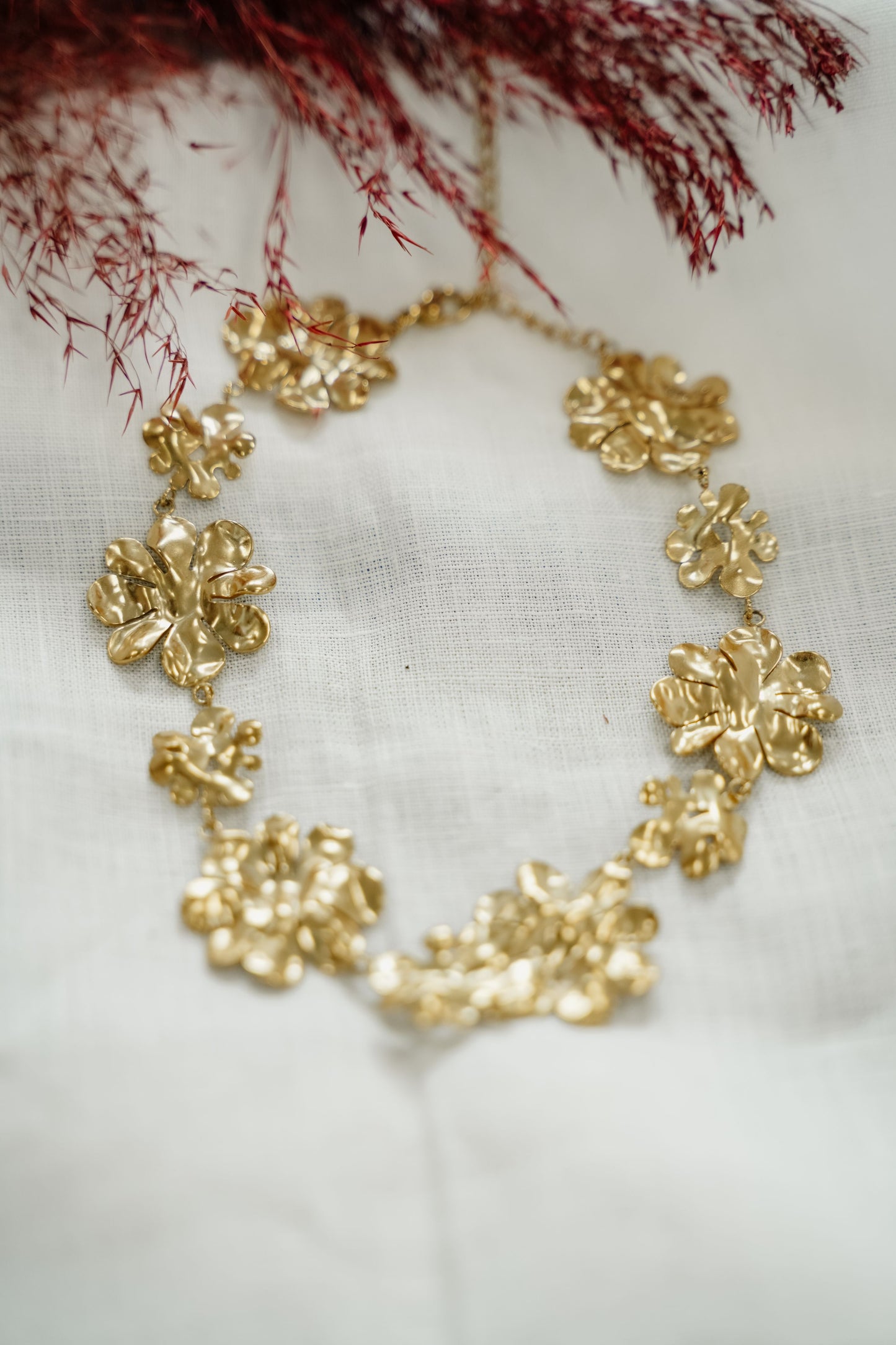 Chocker Nerina dorado