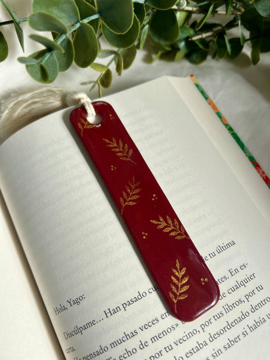 Marcapáginas floral burdeos