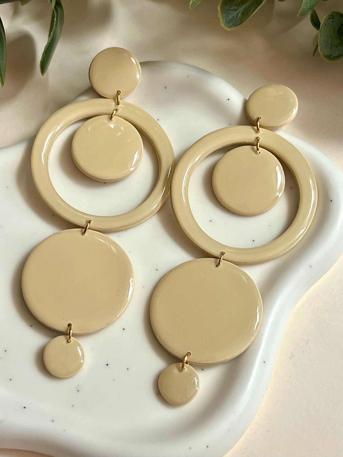 Saffar amarillo pastel